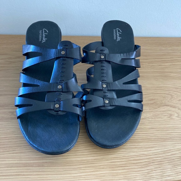 Clarks Size 11 Black Heeled Sandals - Picture 8 of 9
